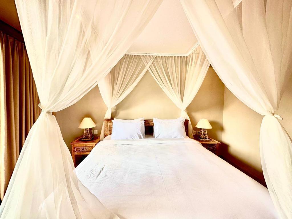The Madawa Suites Убуд Экстерьер фото